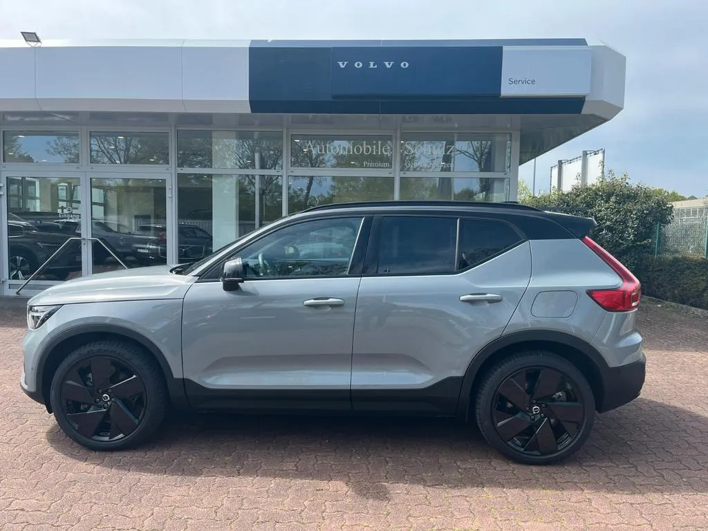 Volvo EX40