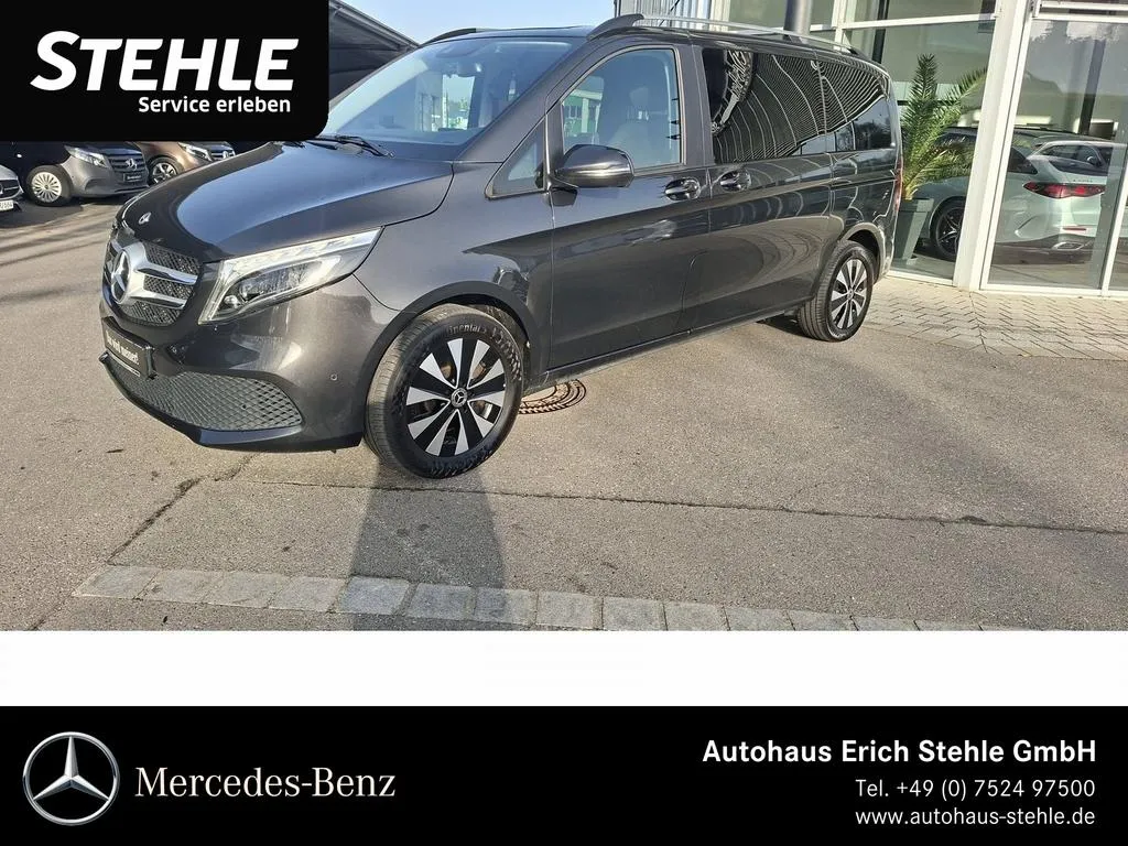 Mercedes-Benz V 220
