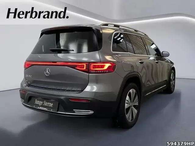 Mercedes-Benz EQB 250