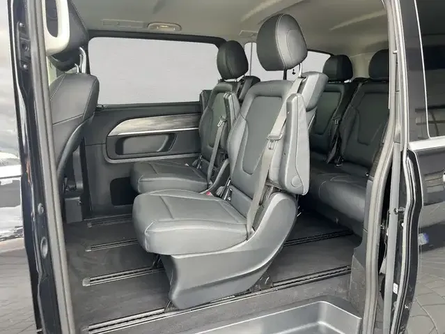 Mercedes-Benz V 250