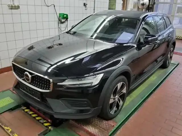 Volvo V60 Cross Country