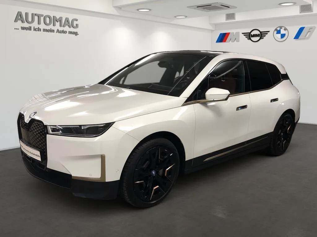 BMW iX