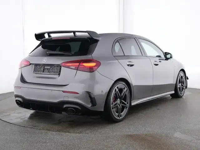 Mercedes-Benz A 35 AMG