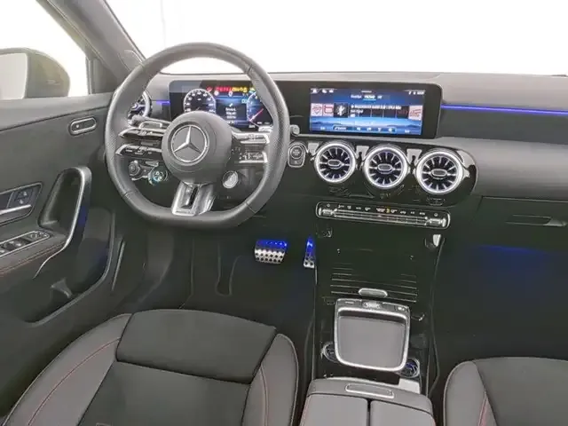 Mercedes-Benz A 35 AMG
