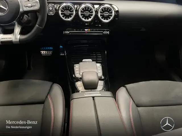 Mercedes-Benz CLA 35 AMG