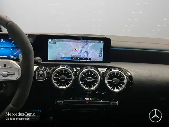 Mercedes-Benz CLA 35 AMG