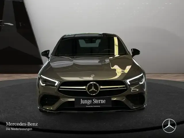 Mercedes-Benz CLA 35 AMG