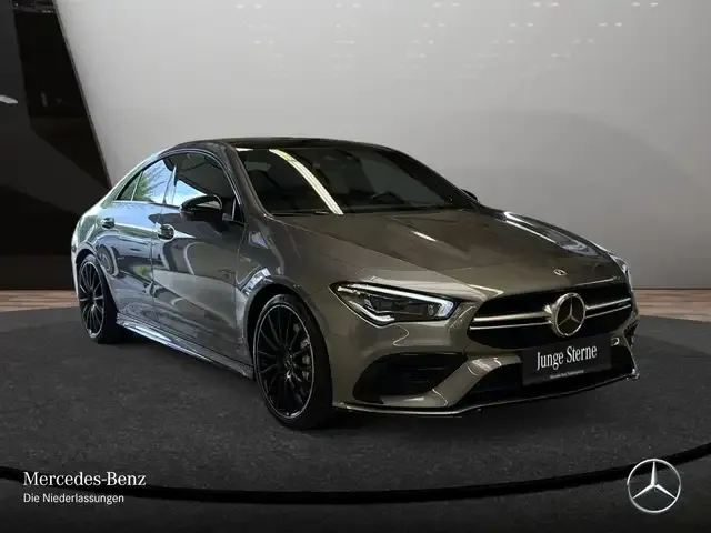 Mercedes-Benz CLA 35 AMG