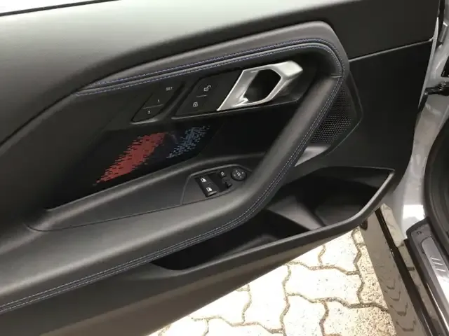 BMW 230