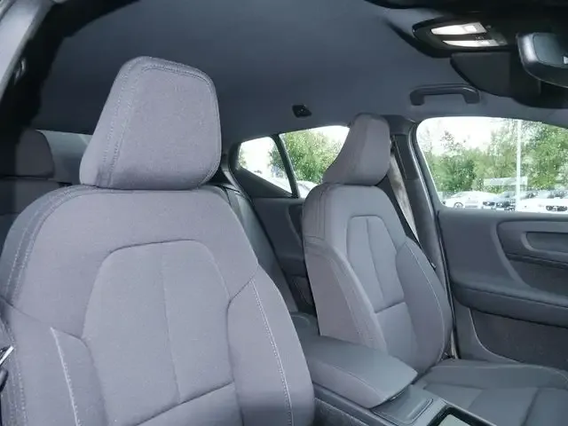 Volvo EX40