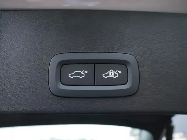 Volvo EX40