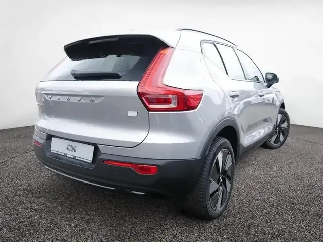 Volvo EX40