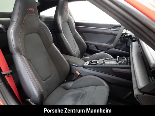 Porsche 992