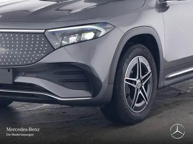 Mercedes-Benz EQB 300