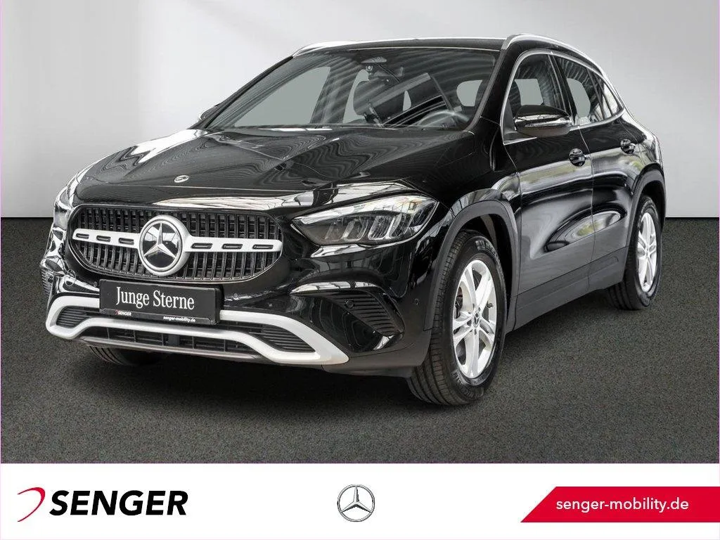 Mercedes-Benz GLA 200
