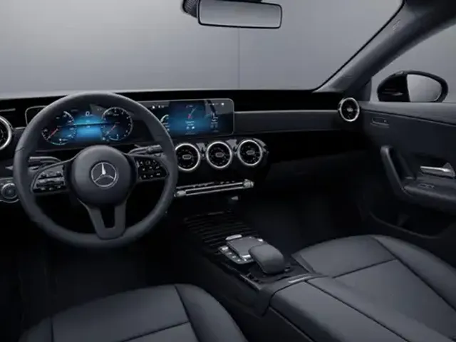 Mercedes-Benz CLA 180