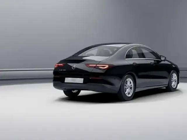 Mercedes-Benz CLA 180