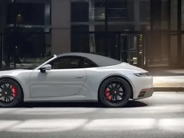Porsche 992