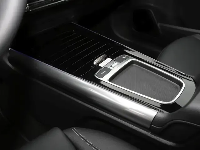 Mercedes-Benz GLA 220