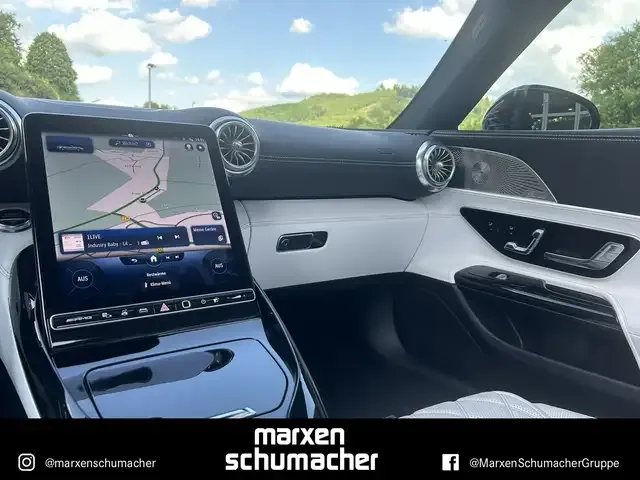 Mercedes-Benz SL 43 AMG