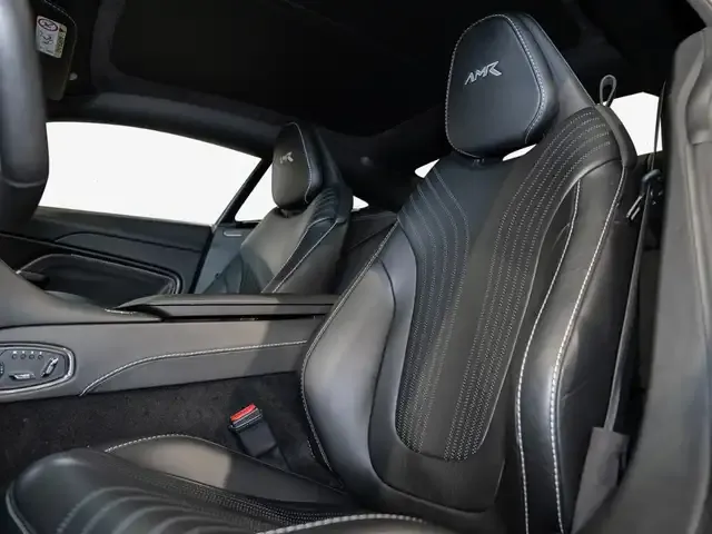 Aston Martin DB11