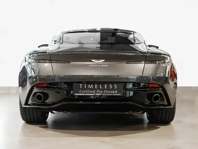 Aston Martin DB11