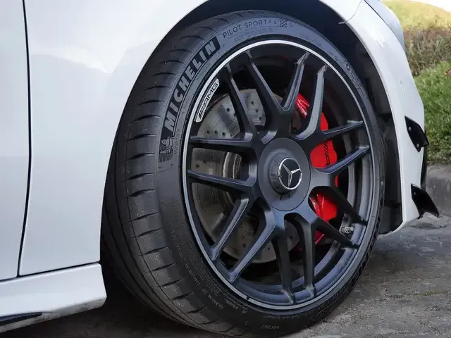 Mercedes-Benz Sonstiges