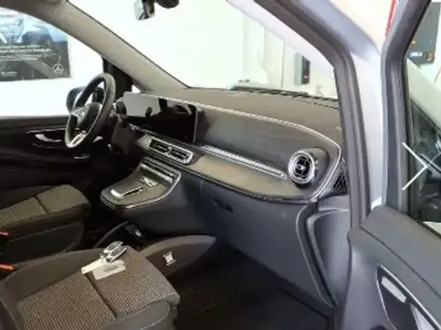 Mercedes-Benz EQV 300
