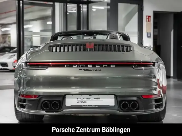 Porsche 992