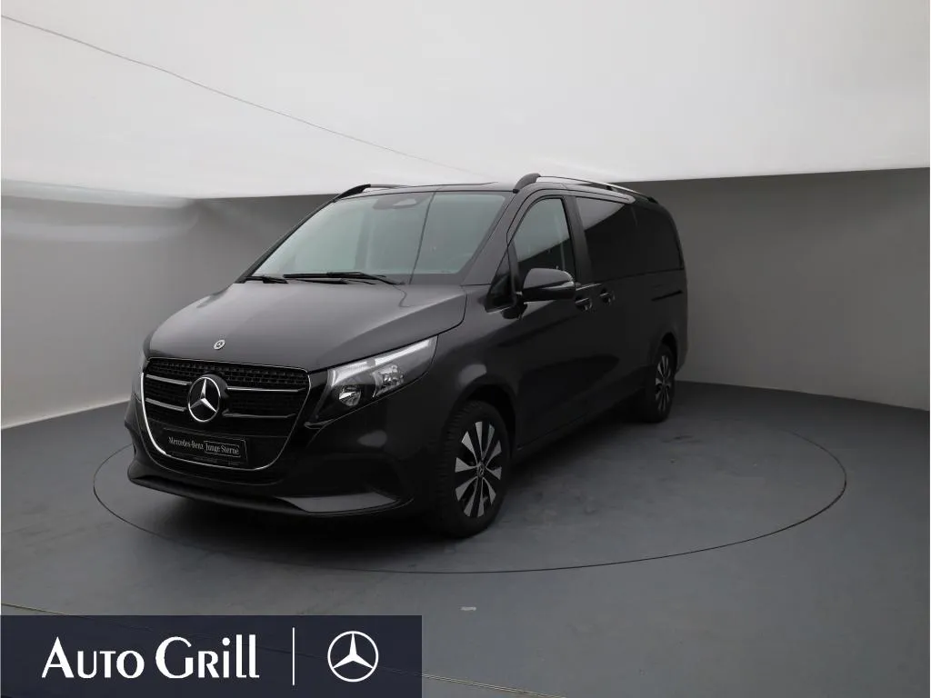 Mercedes-Benz V 220