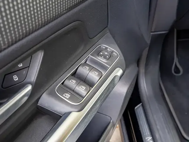 Mercedes-Benz EQB 250
