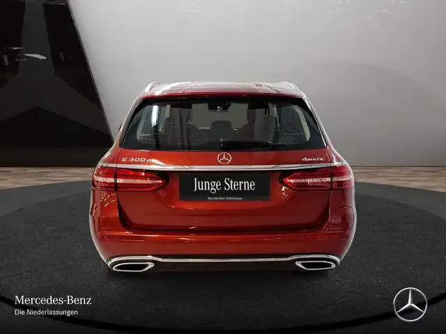 Mercedes-Benz E 300