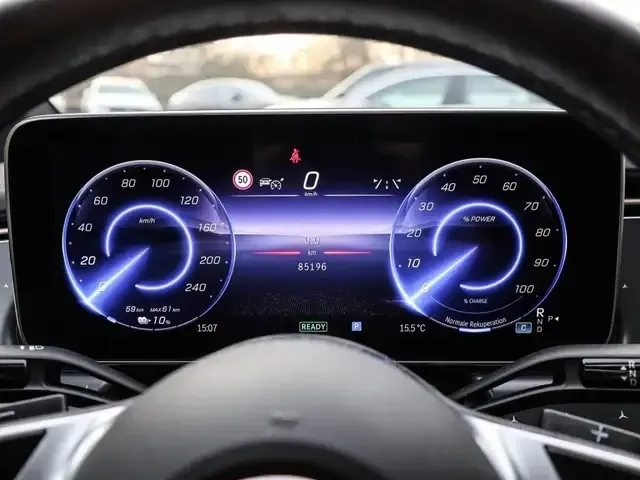 Mercedes-Benz EQE 350