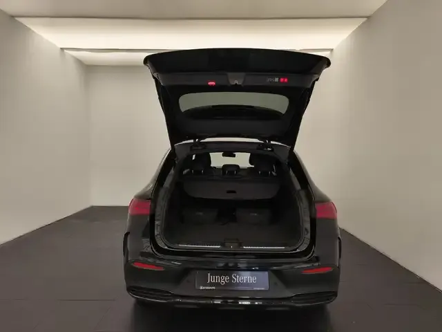 Mercedes-Benz EQE 300