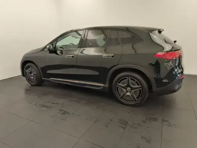 Mercedes-Benz EQE 300