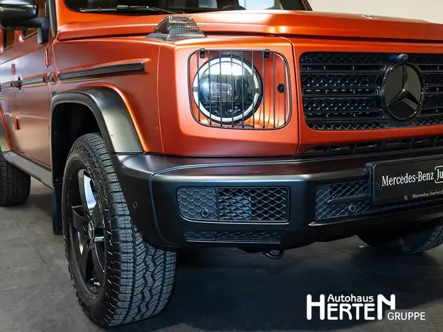 Mercedes-Benz G 500