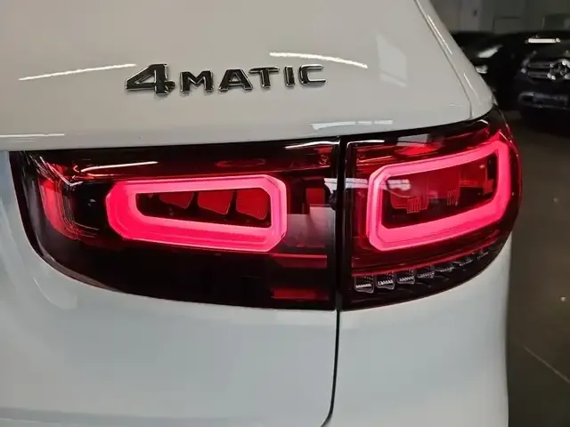 Mercedes-Benz GLB 200