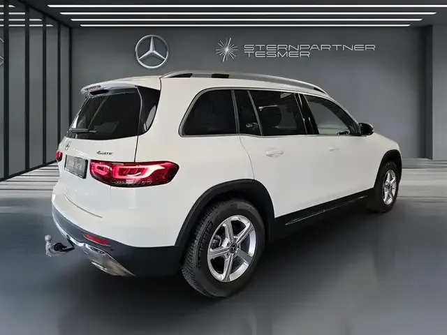 Mercedes-Benz GLB 200