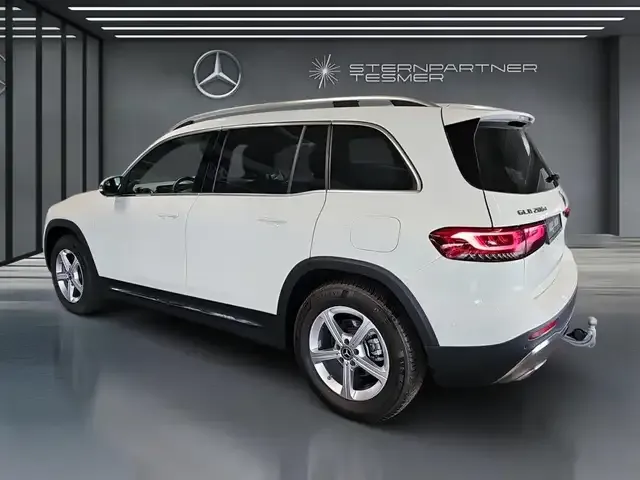 Mercedes-Benz GLB 200
