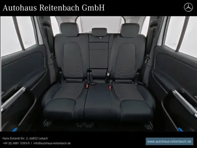 Mercedes-Benz EQB 300