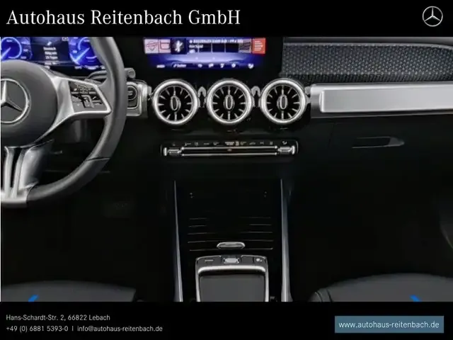 Mercedes-Benz EQB 300