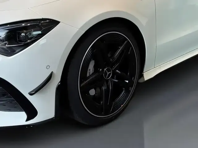 Mercedes-Benz CLA 35 AMG