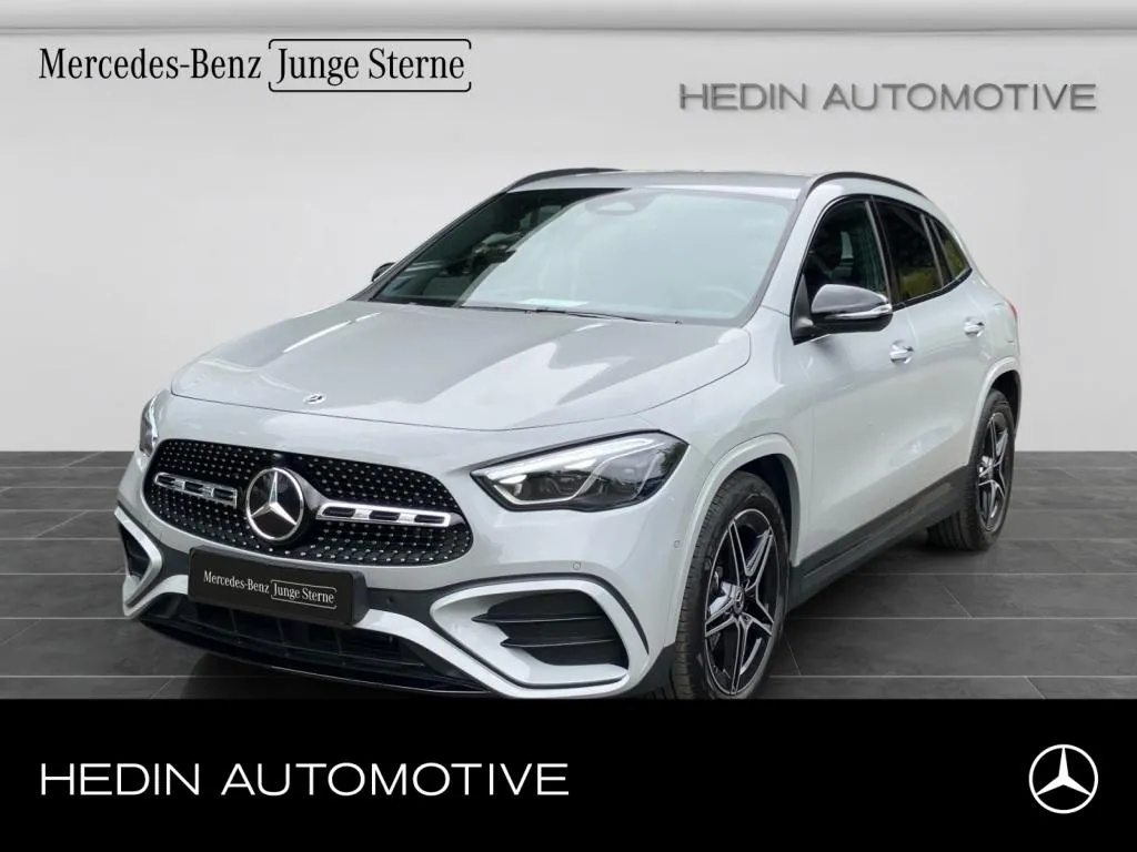 Mercedes-Benz GLA 200