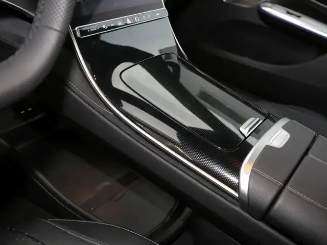 Mercedes-Benz EQE 350