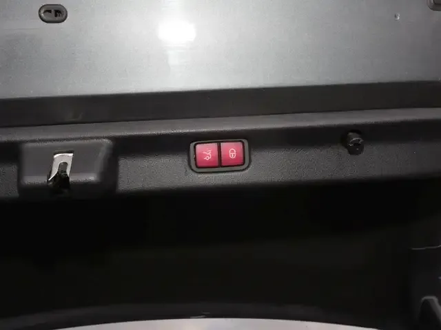 Mercedes-Benz EQE 350