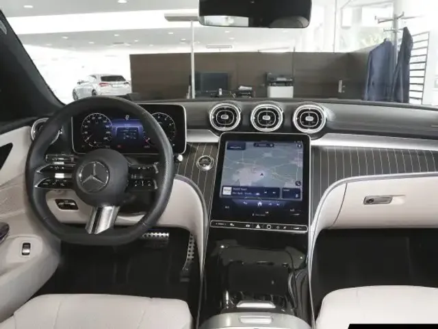 Mercedes-Benz CLE 200