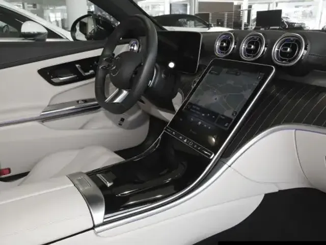 Mercedes-Benz CLE 200