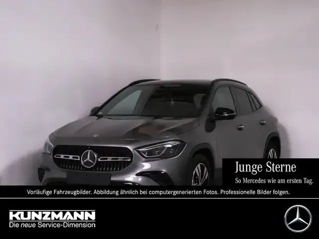 Mercedes-Benz GLA 220