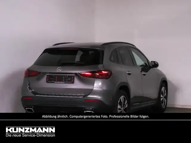 Mercedes-Benz GLA 220
