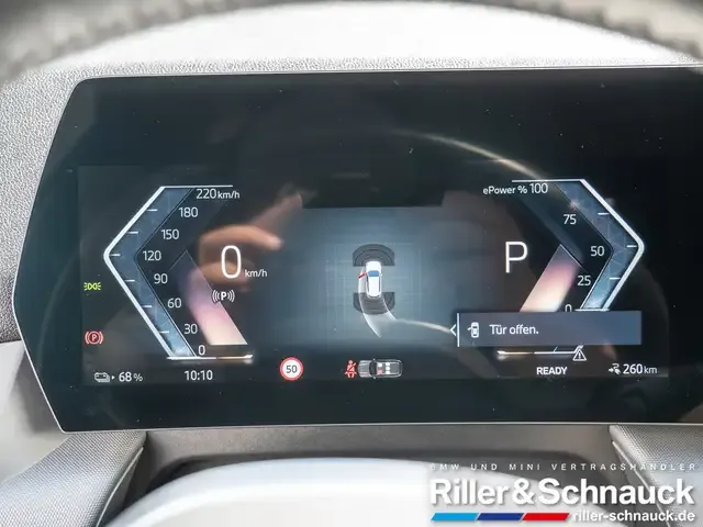 BMW iX1